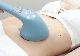 mulher fazendo o tratamento contra gordura localizada do Buddha Spa